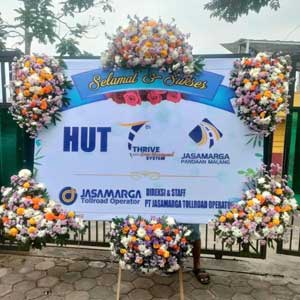 Papan Bunga Selamat Sukses Malang by tokobungawangi